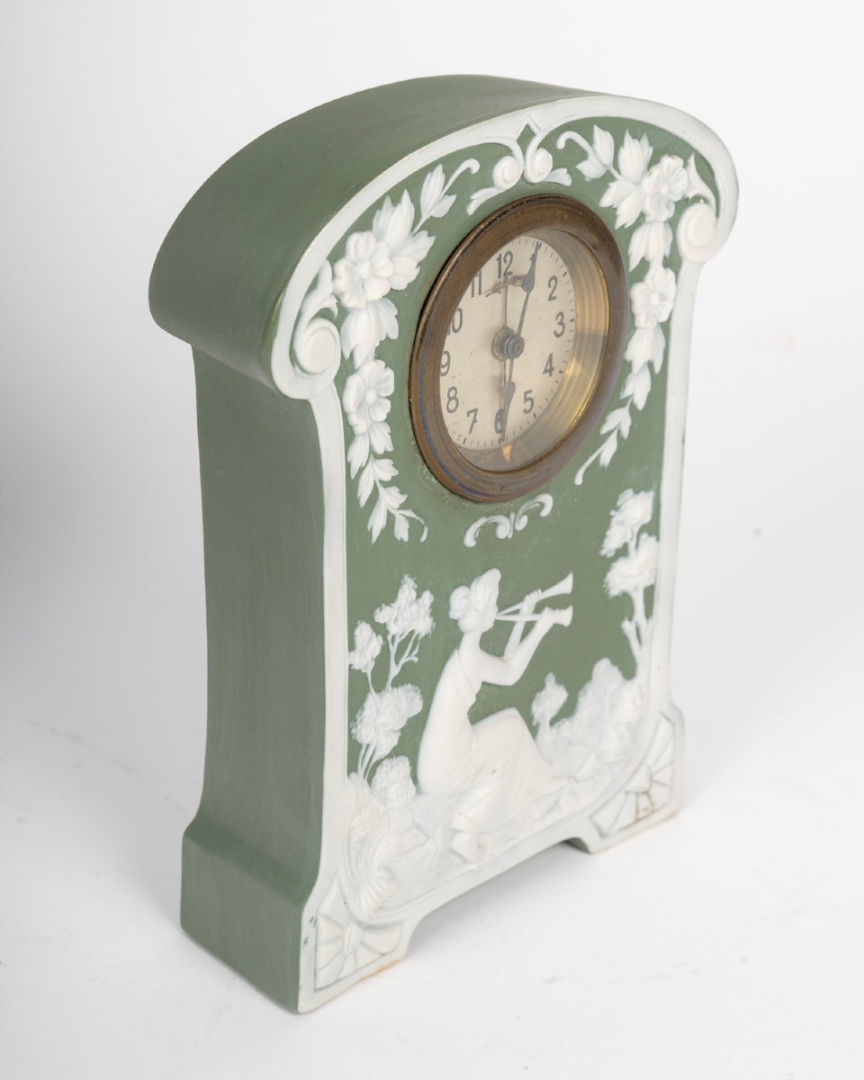 Une garniture en porcelaine de wedgwood, début du XXe siècle — 11