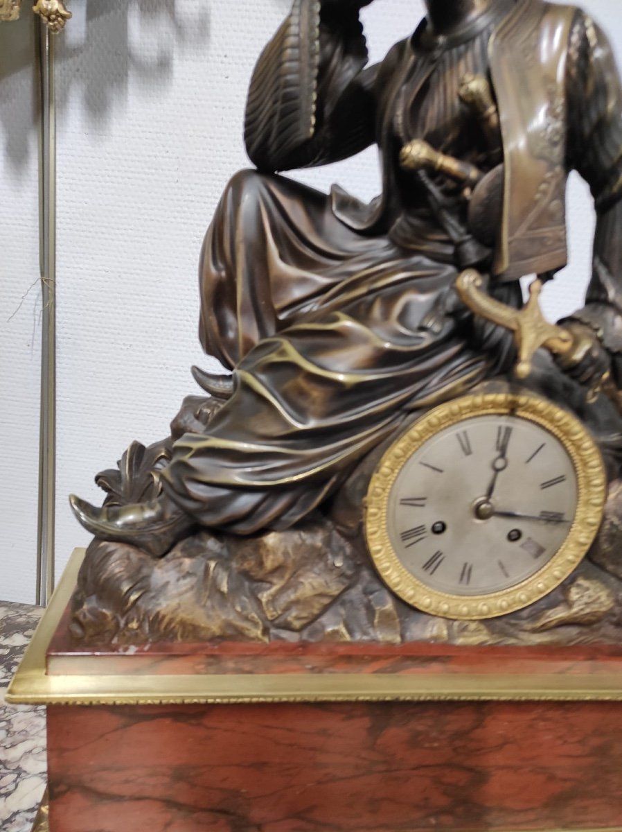 Pendule le Turc époque Restauration — 12