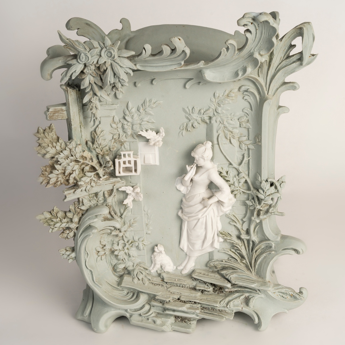 Une coupe cache pot, en porcelaine de Wedgwood, fin du XIXe siècle — 2