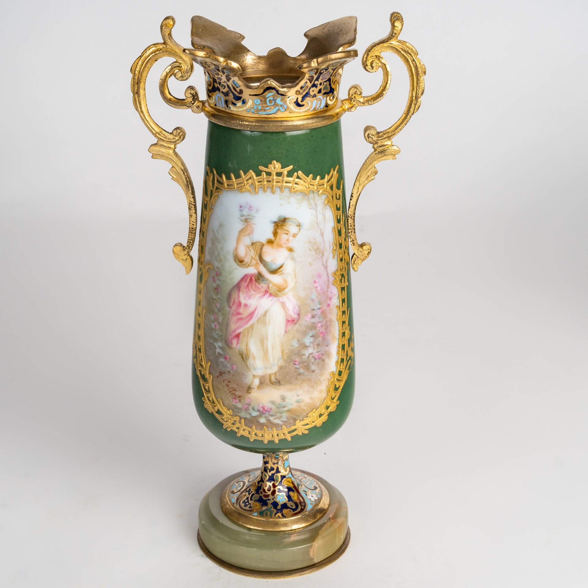Une paire de vases en porcelaine et bronze cloisonné, fin du XIXe siècle — 19