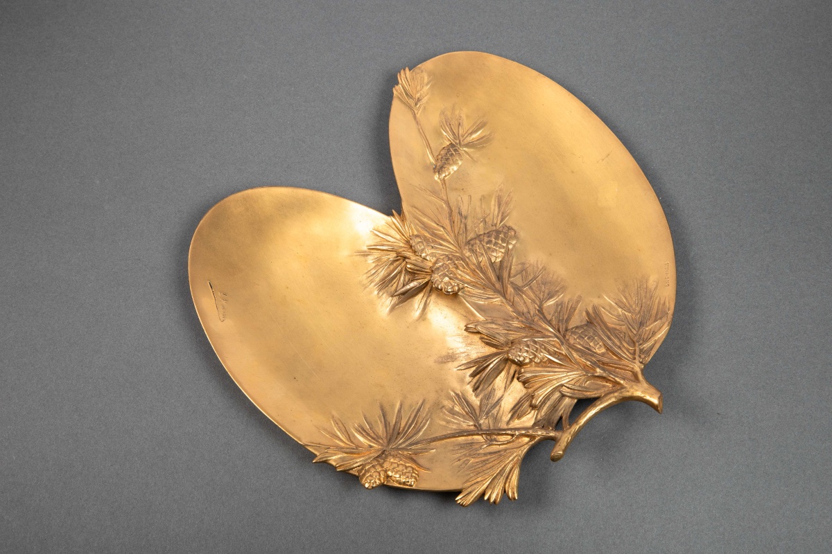 Une coupe Vide-poche en bronze doré, début du XXe siècle — 2