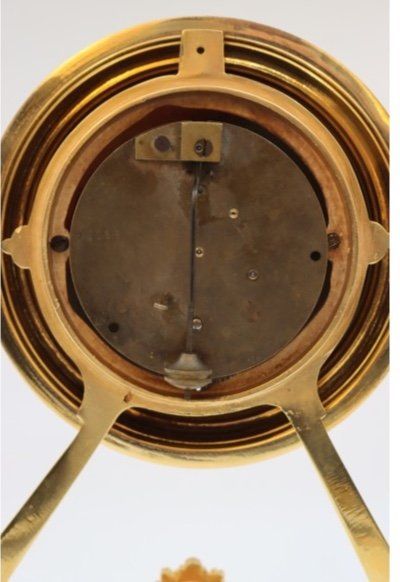 Pendule en bronze doré fin du XIXe siècle — 9