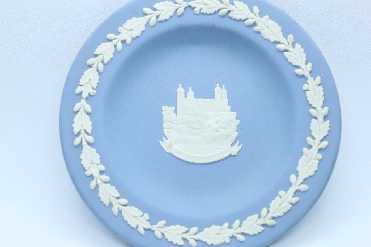 Rare coupe Commémorative Wedgwood Jasperware – TOWER OF LONDON– Made in England — 2