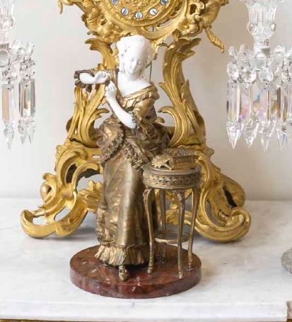 Une sculpture Grisard en biscuit et régule doré, art nouveau fin du XIXe siècle — 3