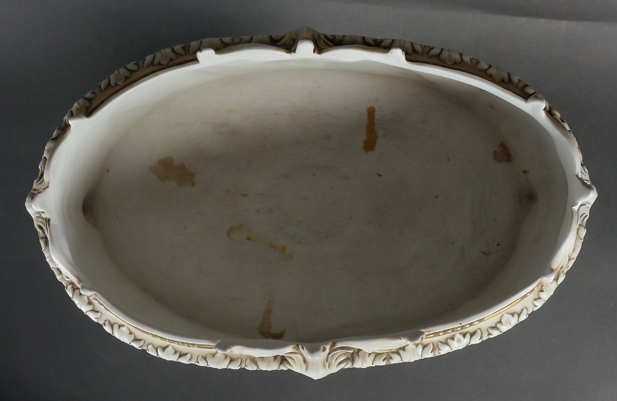 Un centre de table en biscuit fin du XIXe siècle — 11