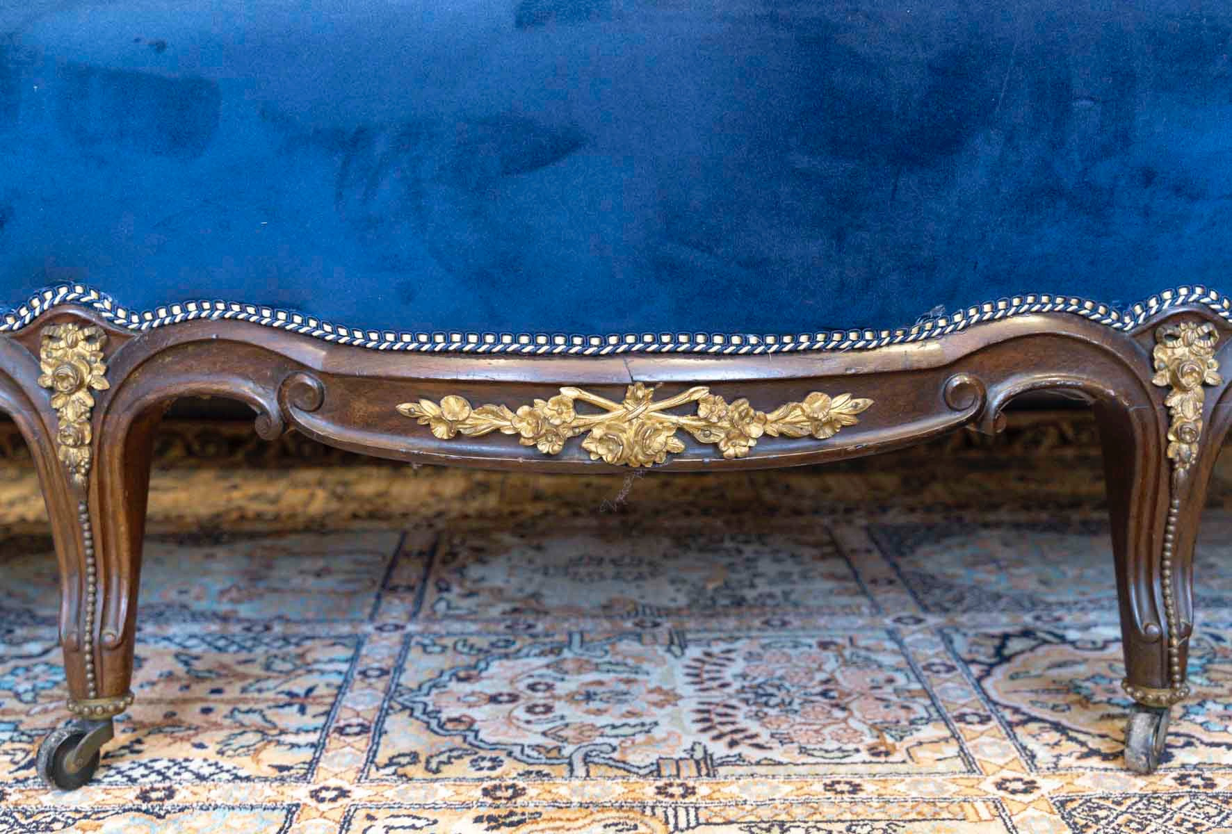 Mobilier de salon en acajou mouluré, époque Napoléon III — 22