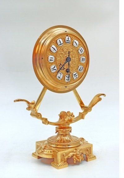 Pendule en bronze doré fin du XIXe siècle — 10