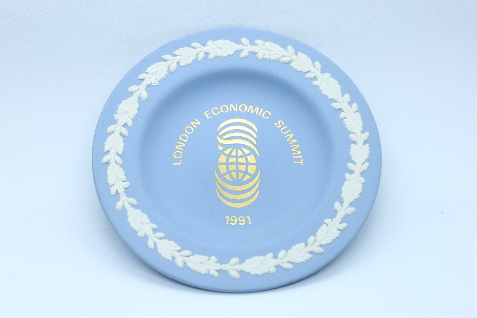 Coupelle Commémorative Wedgwood Jasperware – London Economic Summit 1991 – Made in England — 11
