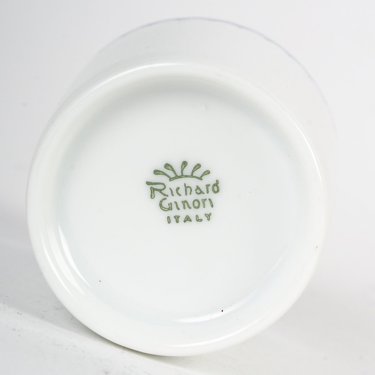 Une Série de Tasses en porcelaine et Argent Massif — 11