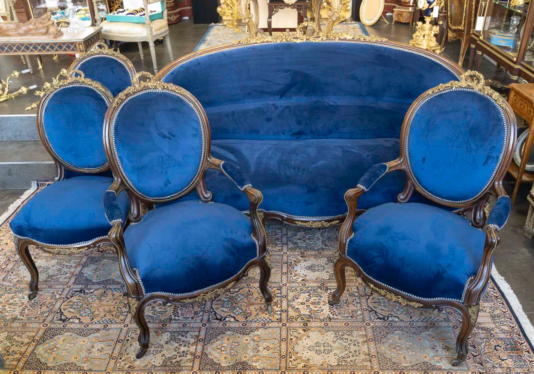 Mobilier de salon en acajou mouluré, époque Napoléon III — 16