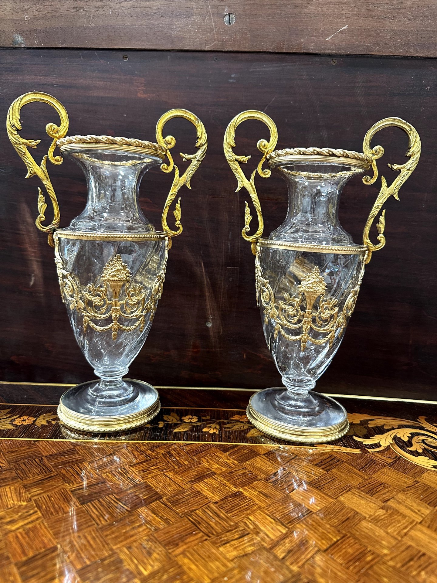 Paire de vases Napoléon III en cristal et bronze doré – XIXe siècle — 15