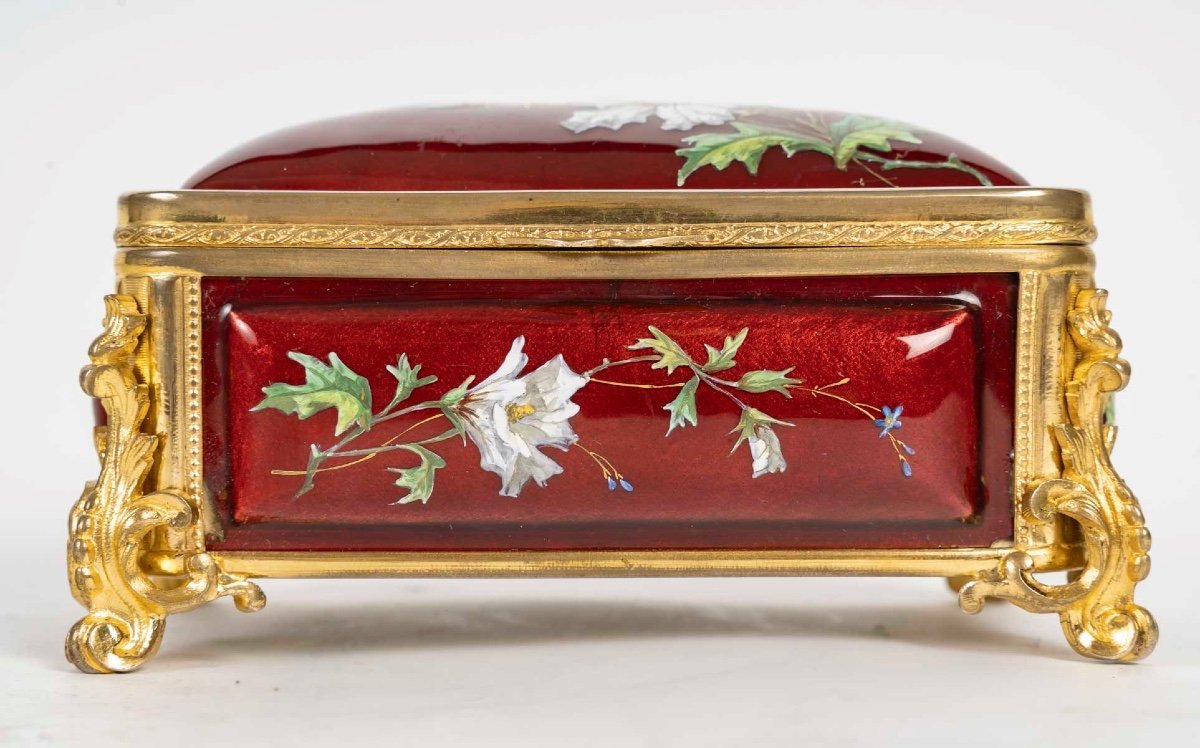 Coffret à bijoux en émail de Limoges et bronze doré, vers 1900 — 15