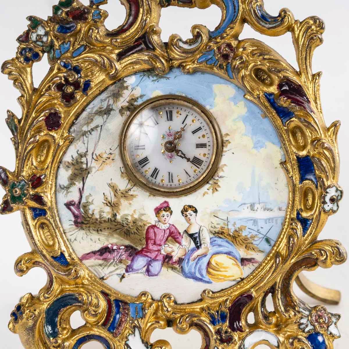 Miniature pendule en émail, fin du XIXe siècle — 5