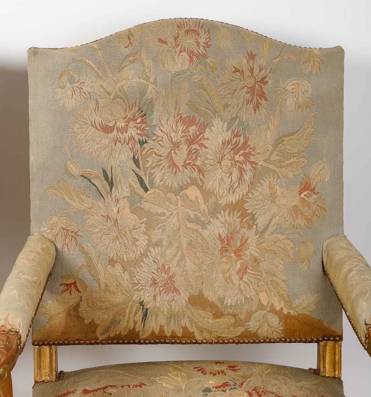 Paire de fauteuils de style Régence en bois doré fin du XIXe siècle — 8