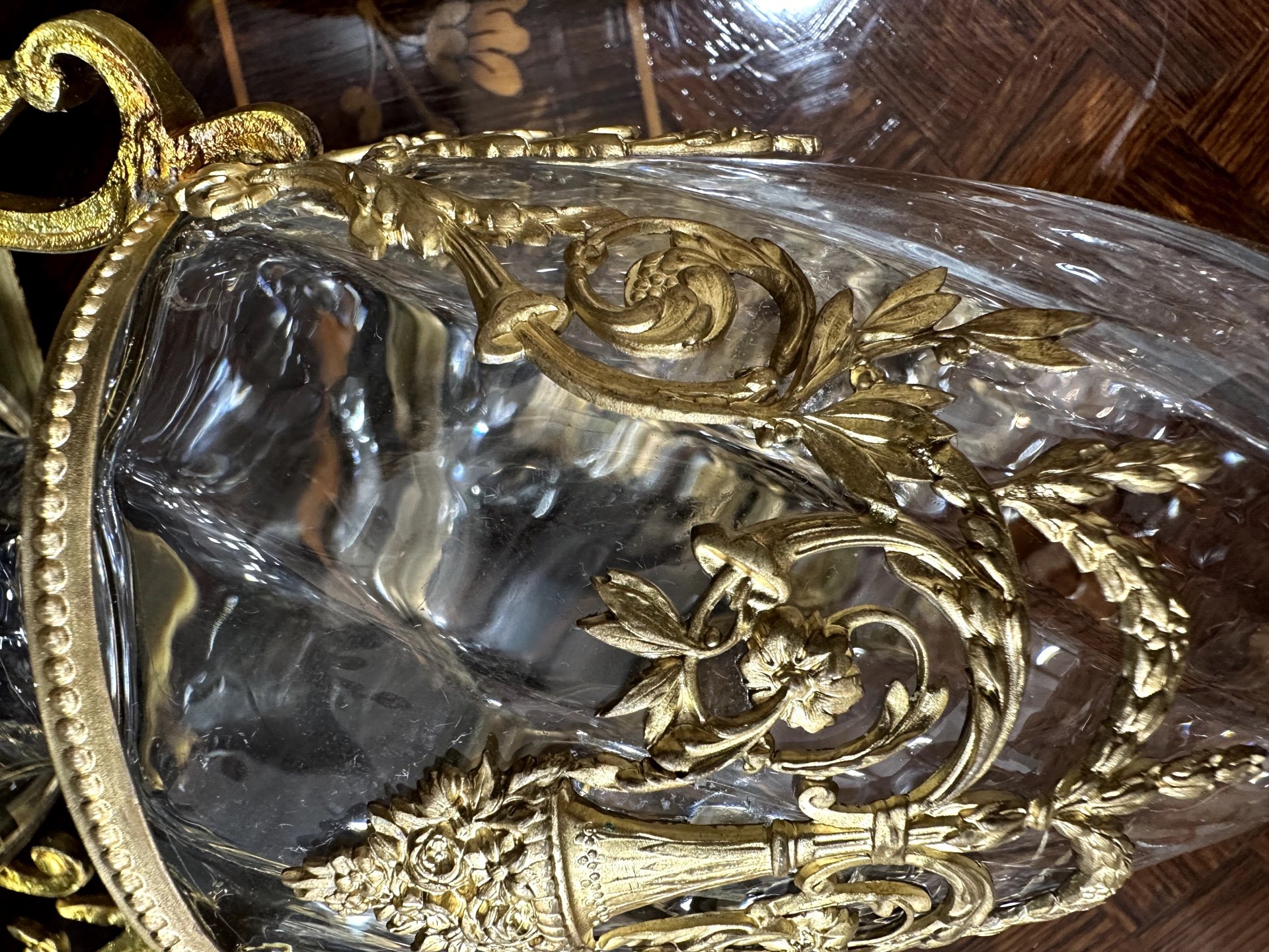 Paire de vases Napoléon III en cristal et bronze doré – XIXe siècle — 24
