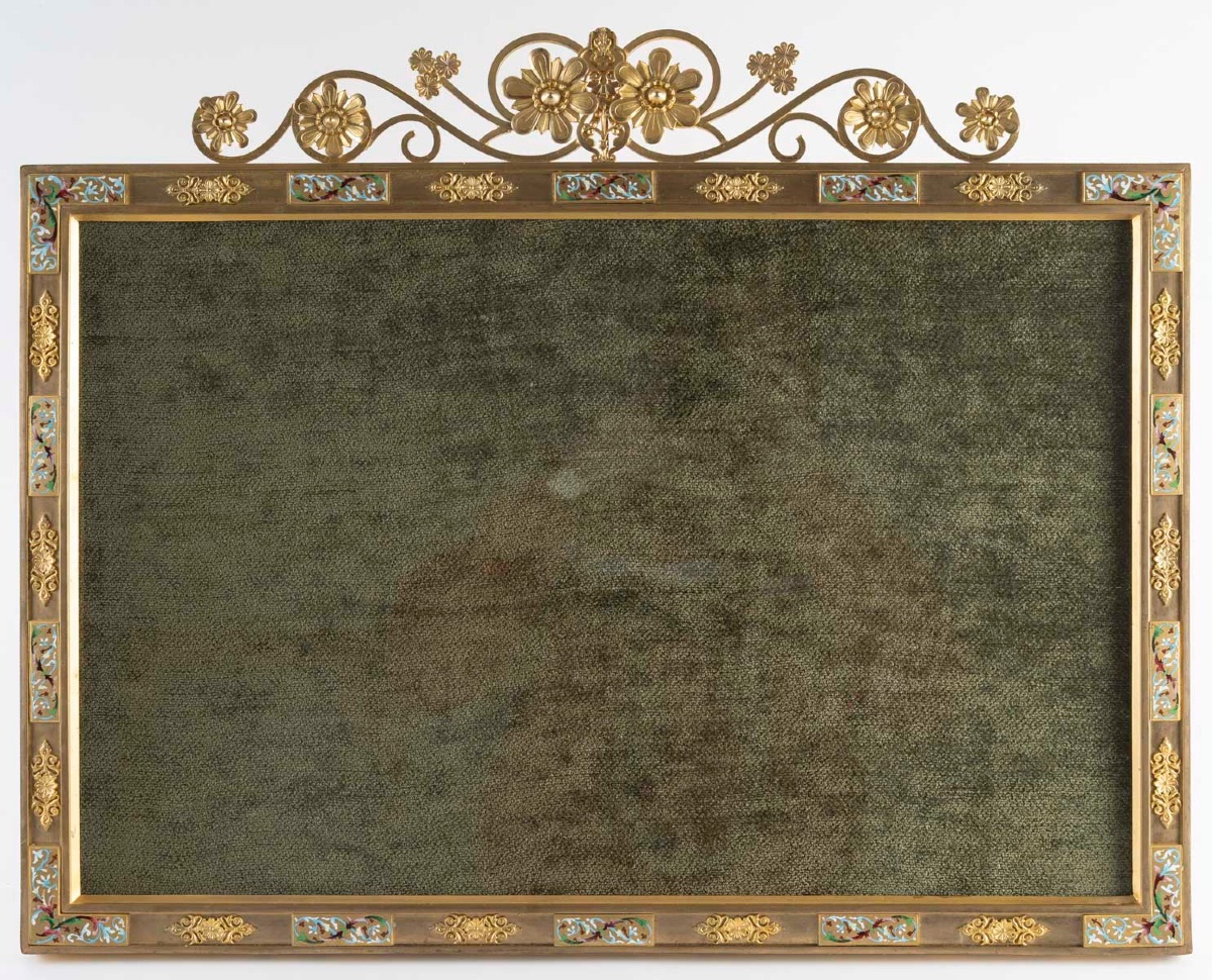 Un cadre photo en bronze et émail fin du XIXe siècle — 6
