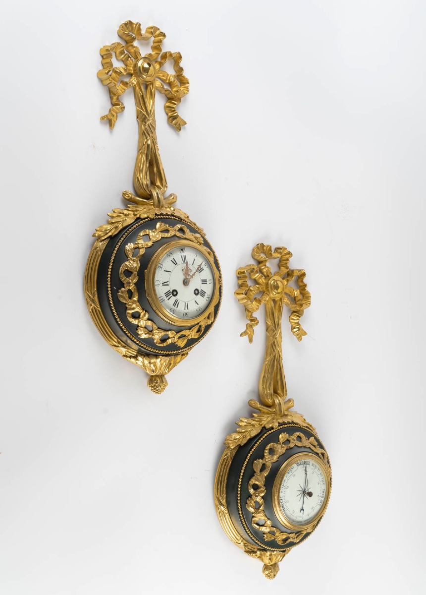 Cartel d’applique et baromètre assorti en bronze doré, fin du XIXe siècle — 11