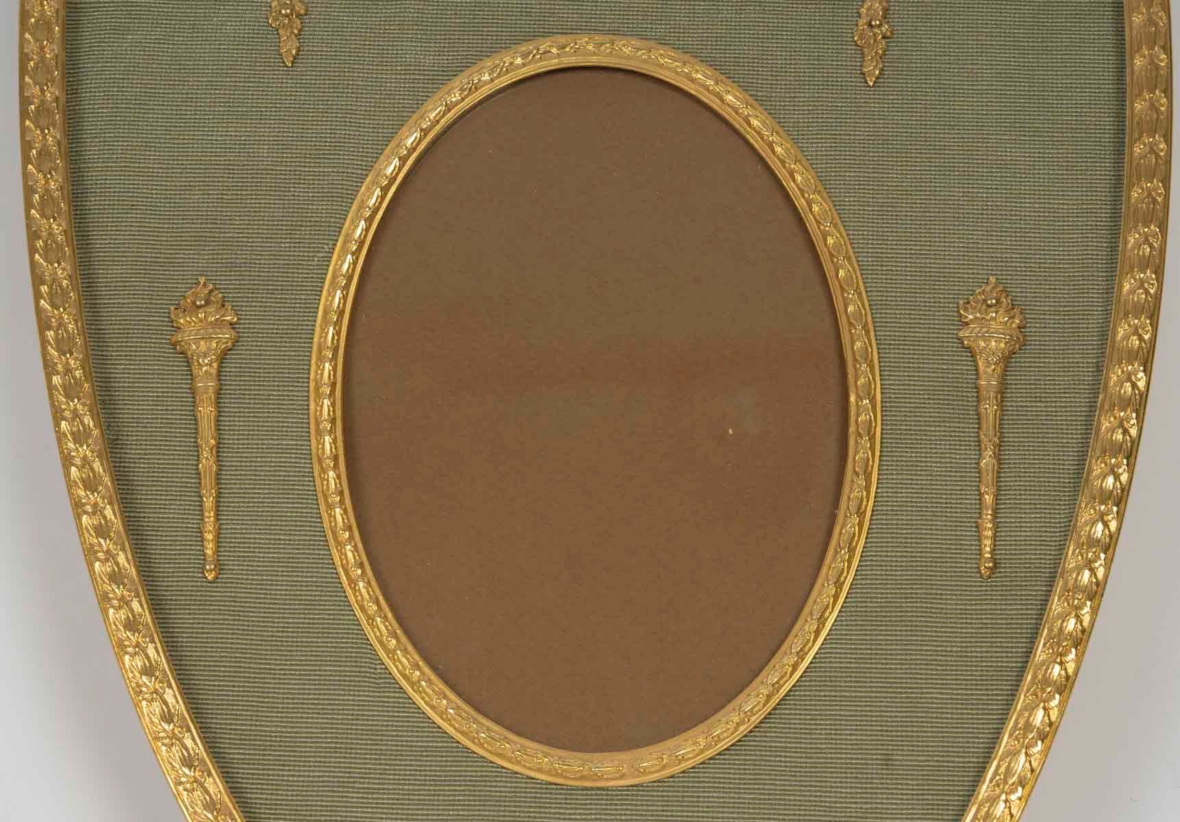 Un beau cadre photo de style Napoléon III, fin du XIXe siècle — 8