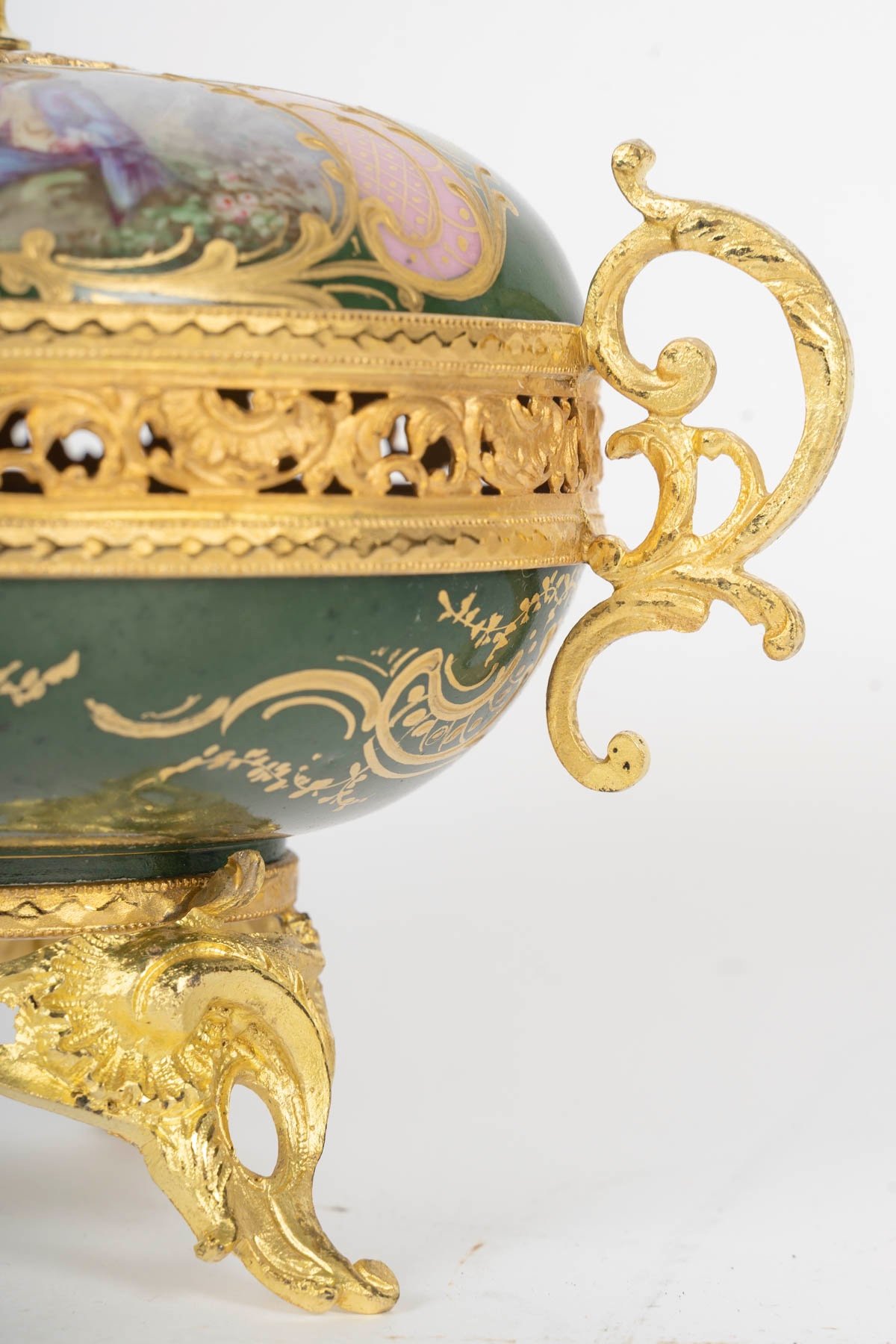 Bonbonnière – brûle-parfum en porcelaine, Sèvres XIXe siècle — 18