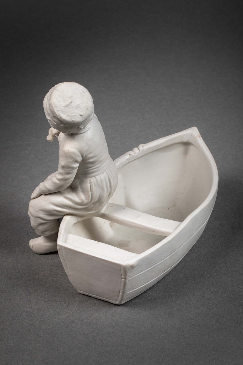 Une paire de coupes en biscuit, Circa 1900 — 9