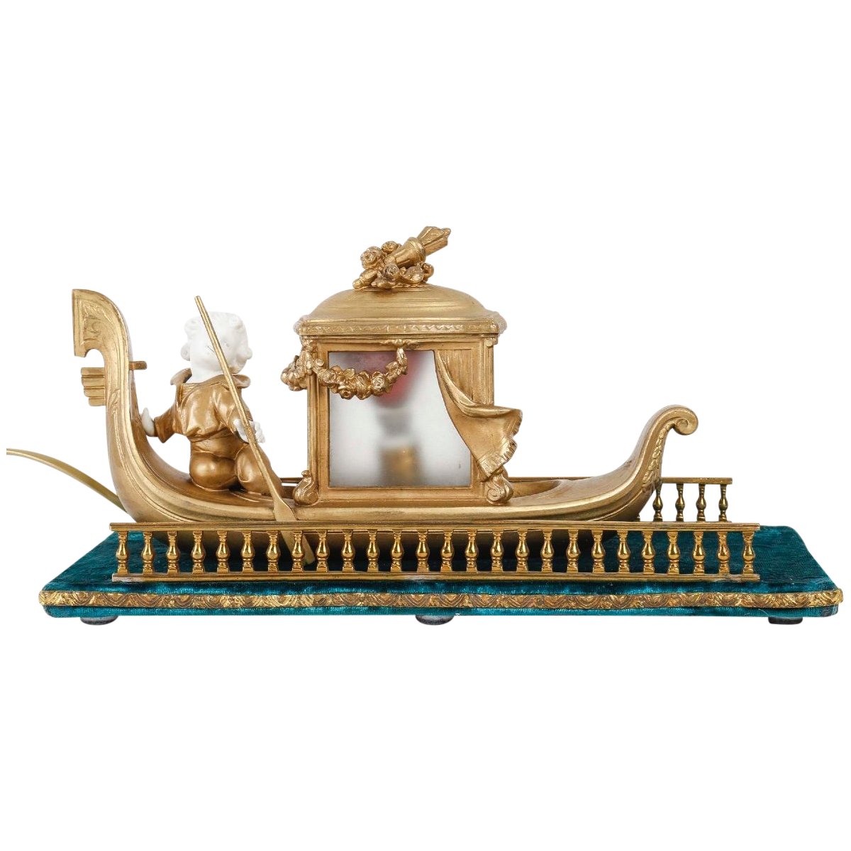 Une lampe Romantique biscuit et Métal doré art nouveau — 2
