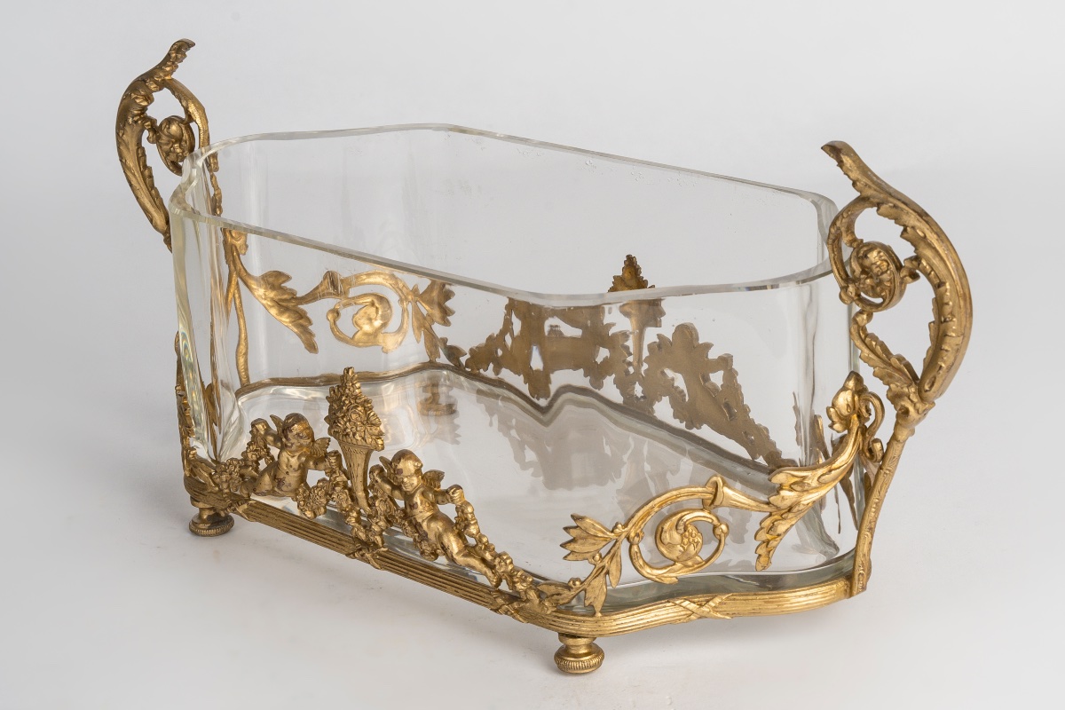 Une coupe-jardinière en cristal et bronze doré, fin du XIXe siècle — 10