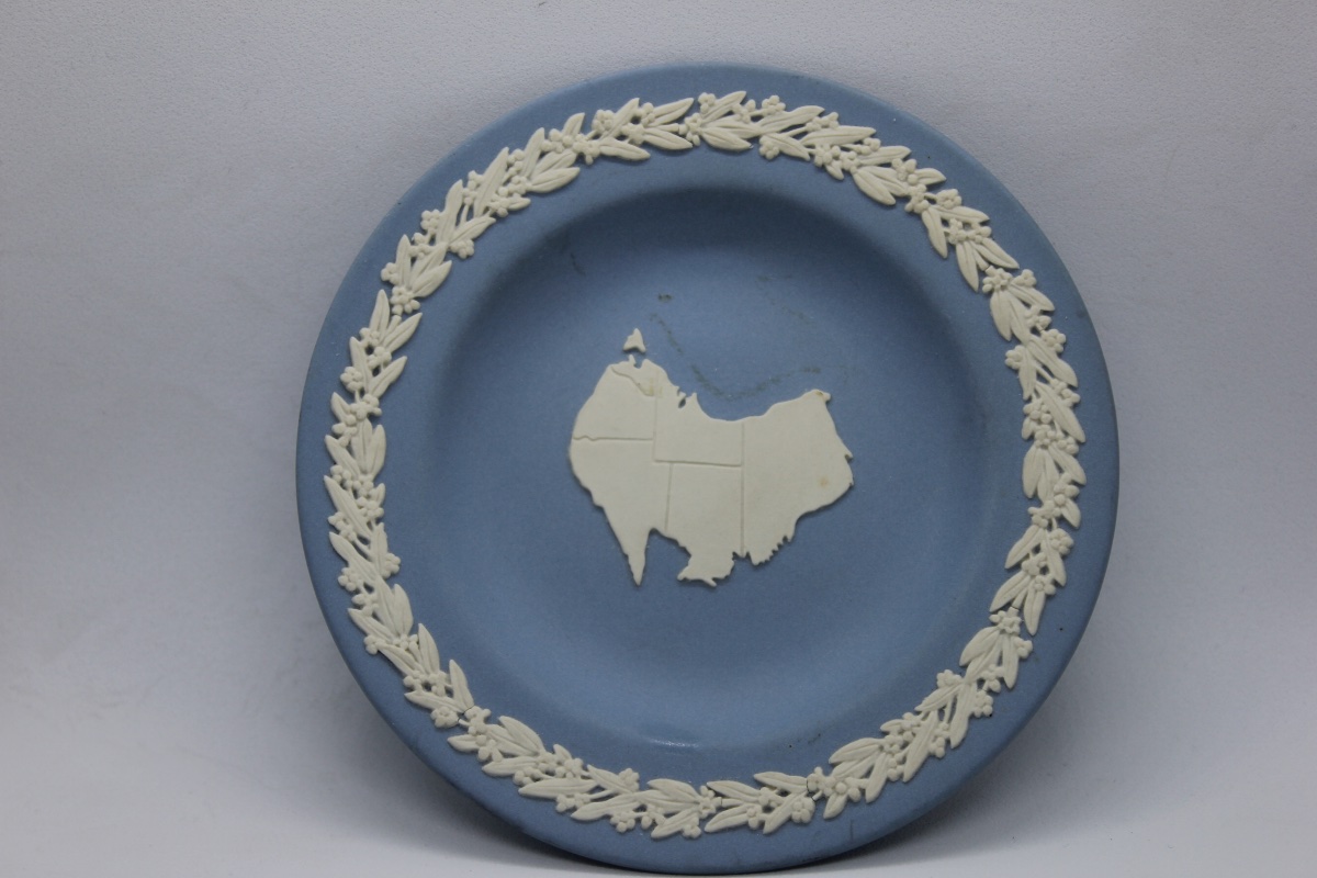 Coupe Commémorative Wedgwood Jasperware – Carte de l'Australie – Made in England — 3