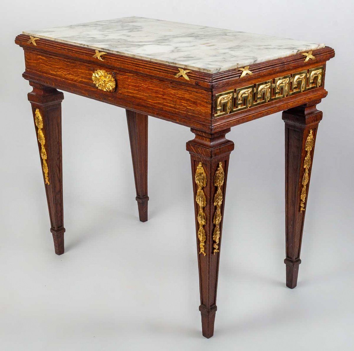 Une paire de tables fin du XIXe siècle — 4