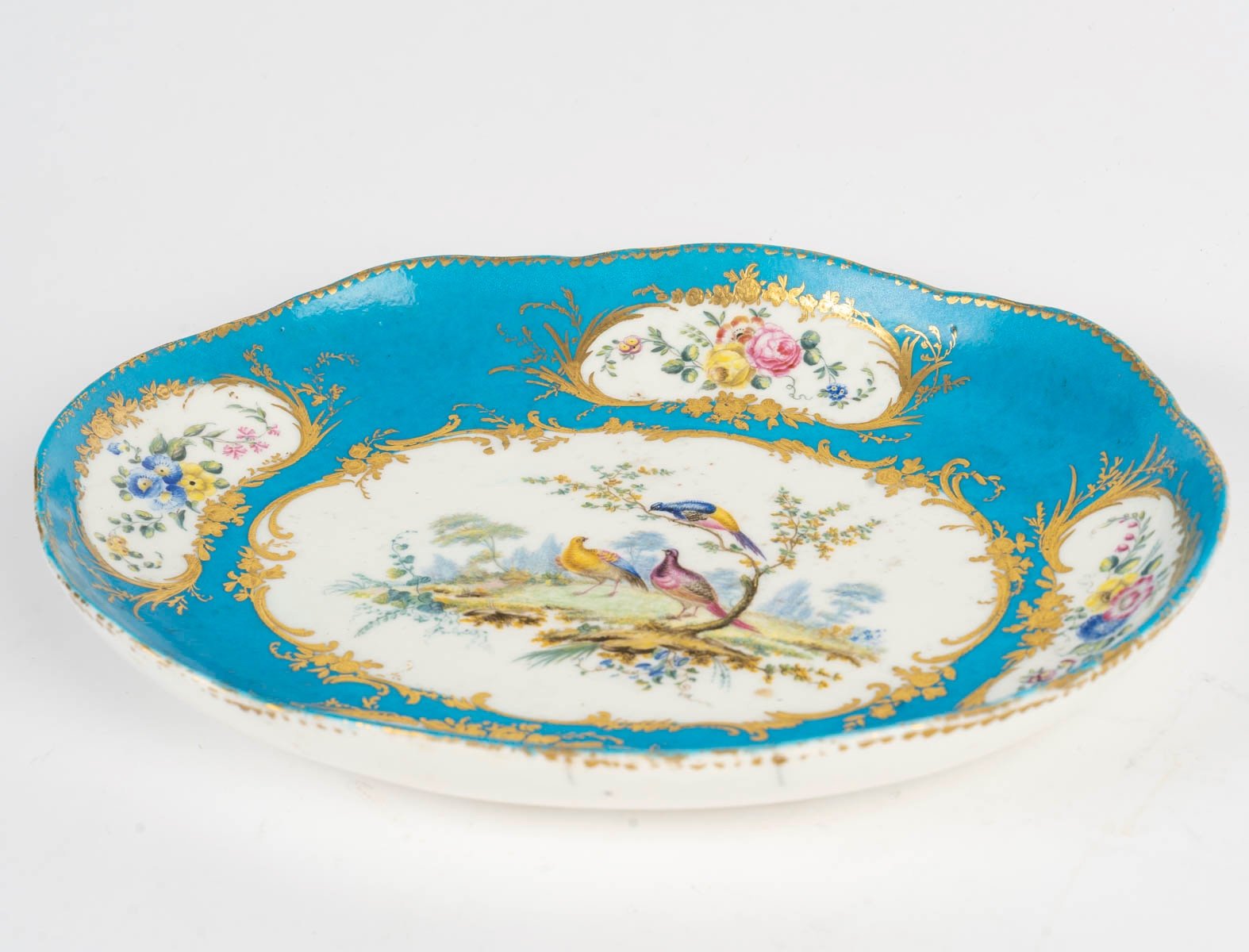 Une coupe en porcelaine de Sèvres, XVIIIe siècle — 15