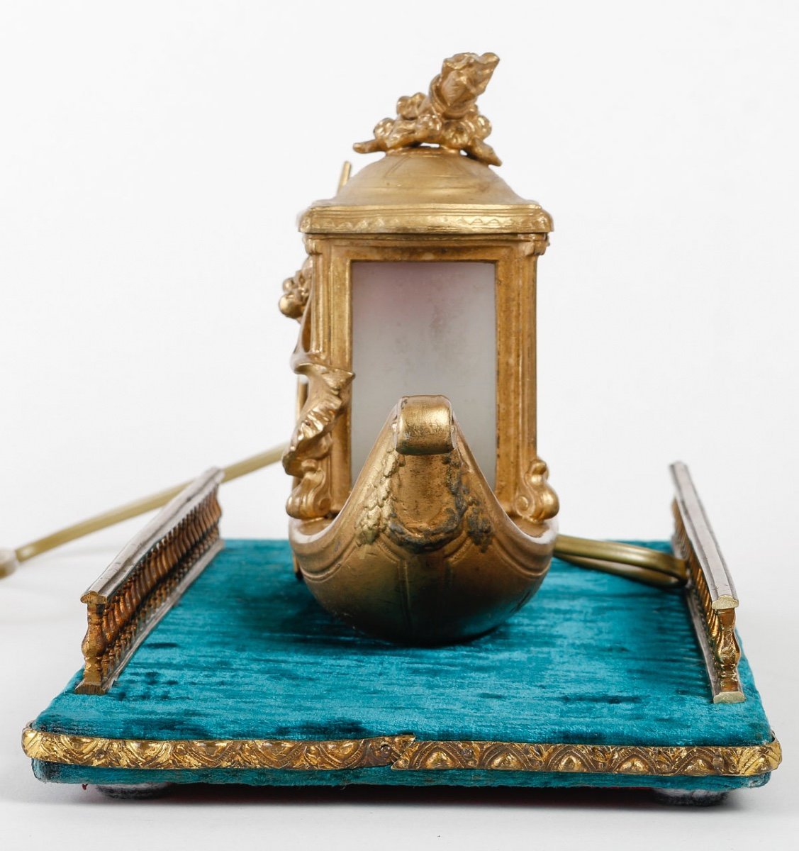 Une lampe Romantique biscuit et Métal doré art nouveau — 11