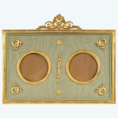 Un cadre photos double, de style Louis XVI, fin du XIXe siècle