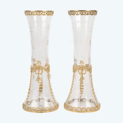 Cristal une paire de vases avec ornementation en bronze doré, fin du XIXe siècle