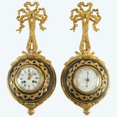 Cartel d’applique et baromètre assorti en bronze doré, fin du XIXe siècle