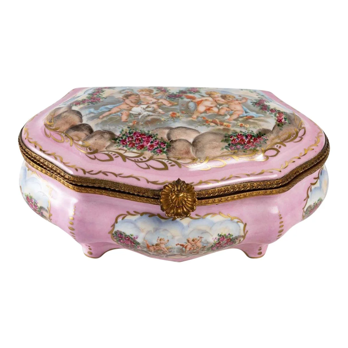 Boîte à bijoux en porcelaine rose de style Sèvres