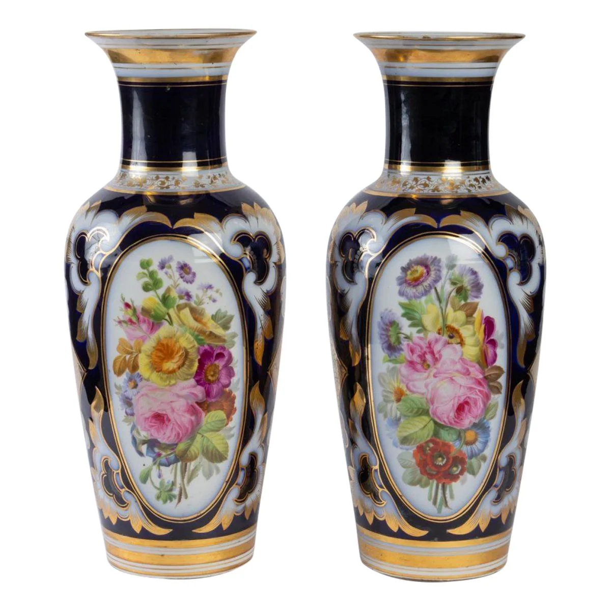 Paire de vases en porcelaine de Paris de Couleur bleu Nuit