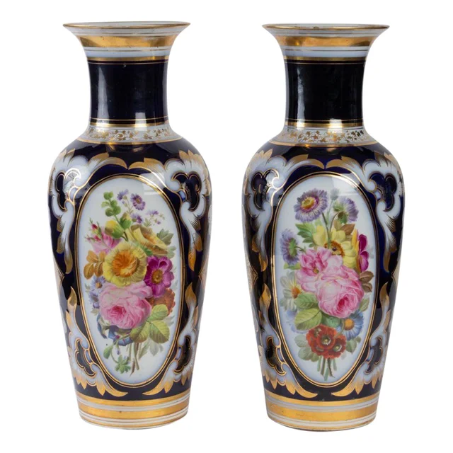 Paire de vases en porcelaine de Paris de Couleur bleu Nuit