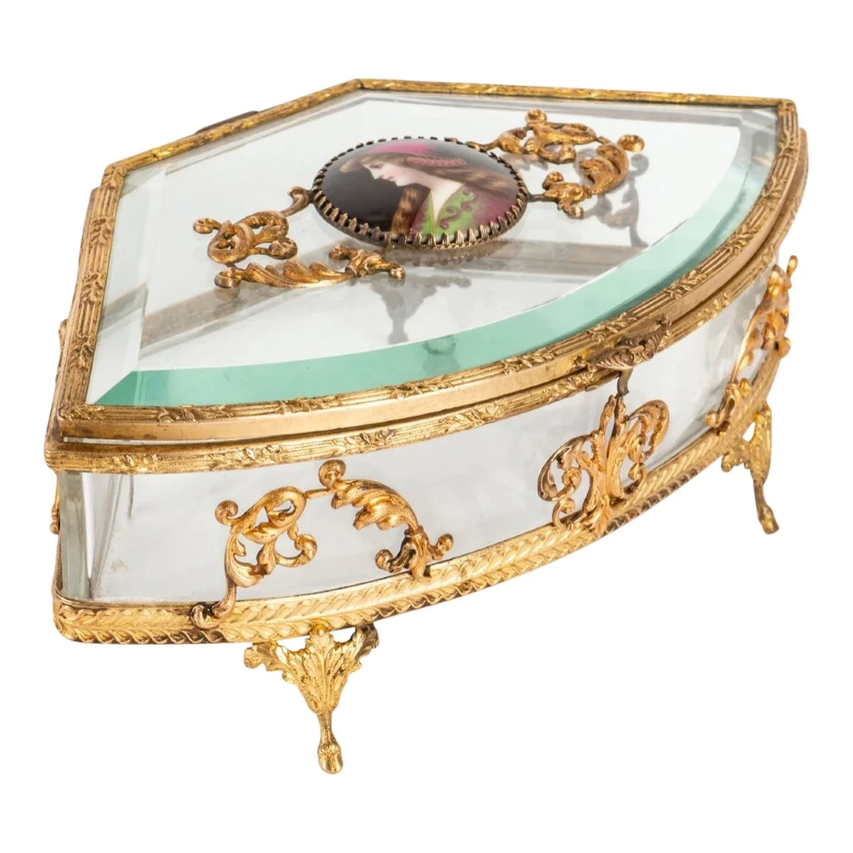 Un coffret à bijoux en cristal et bronze fin du XIXe siècle