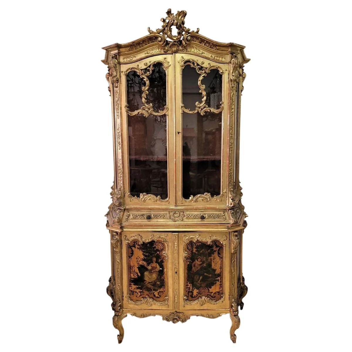 Vitrine en bois doré et Vernis Martin fin du XIXe siècle